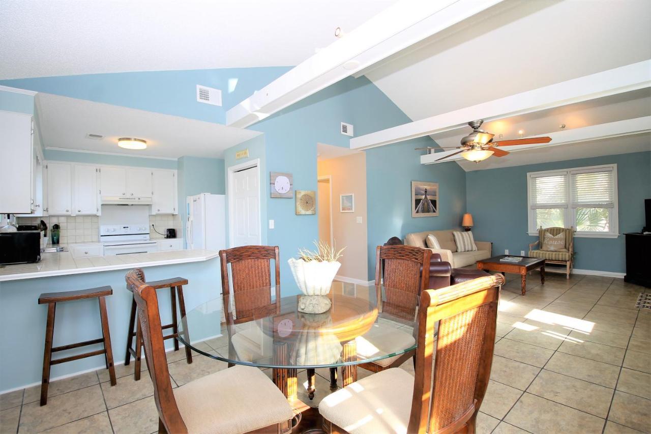 Salty Shack Unit C - Salty Shack - Dog Friendly Home - Across From The Beach - Central Location! Folly Beach Esterno foto